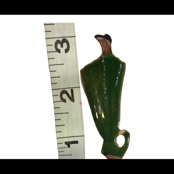 VINTAGE brooch pin Lady in the green dress - Picture 6 of 7